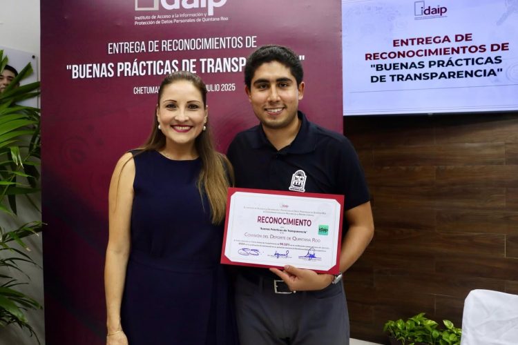 CODEQ la caja chica de dos pillos, Eric Arcila y su fiel asistente Jacobo Adrián Arzate