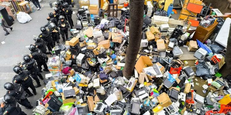 Desalojo en el Centro Histórico: Vecinos denuncian abuso de autoridad y violaciones a derechos humanos