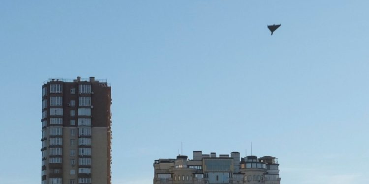 Rusia y Ucrania intercambian acusaciones tras ataques con drones que dejaron víctimas civiles