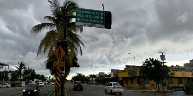 Reportan apagón masivo en Cancún y la Península de Yucatán