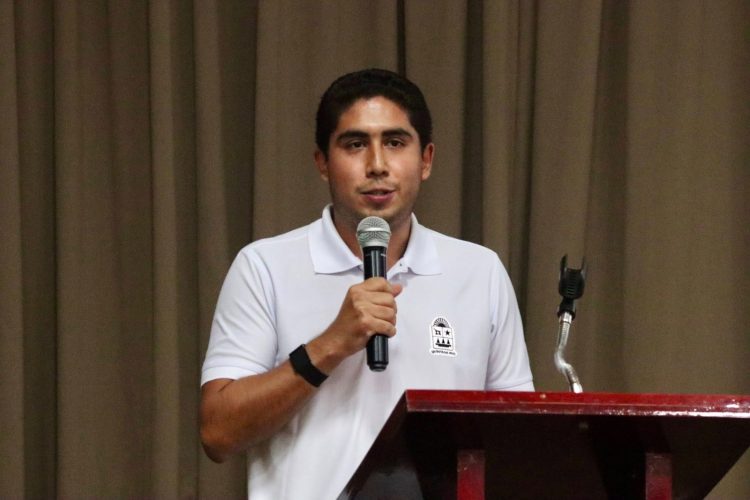 CODEQ la caja chica de dos pillos, Eric Arcila y su fiel asistente Jacobo Adrián Arzate