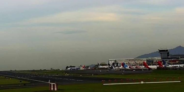 Costa Rica suspende operaciones aéreas por falla en radar