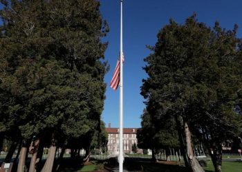 Helicóptero militar se desploma en zona rural de Washington