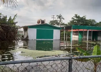 Diez escuelas afectadas por incrementos en ríos de la Sierra: Setab