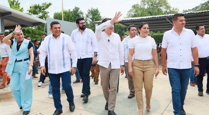 Mario Delgado resalta trabajo en Comalcalco