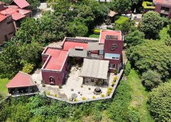 Gobierno de Morelos exhorta a Noroña a pagar impuestos por su casa en Tepoztlán