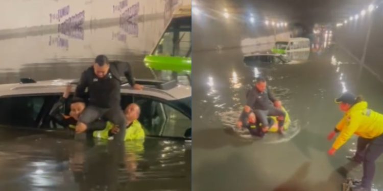 Héroes bajo la lluvia: Policías rescatan a 63 pasajeros de microbús varado en Río Churubusco