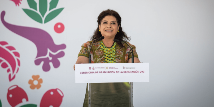 Clara Brugada anuncia basificación de 14 mil trabajadores en la Ciudad de México