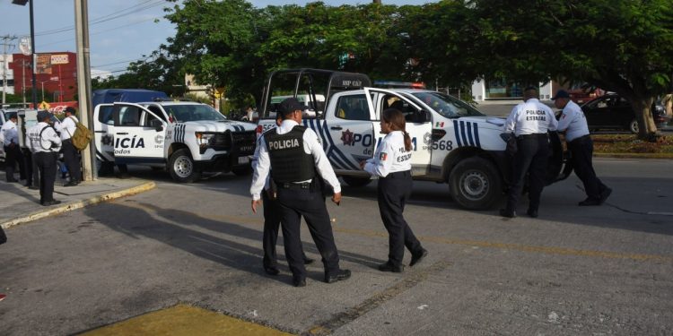 Exfiscal urge reformar la Constitución para proteger derechos de policías y peritos