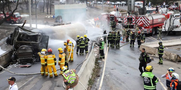Silza promete apoyo a víctimas de explosión en Iztapalapa, tras críticas por falta de contacto