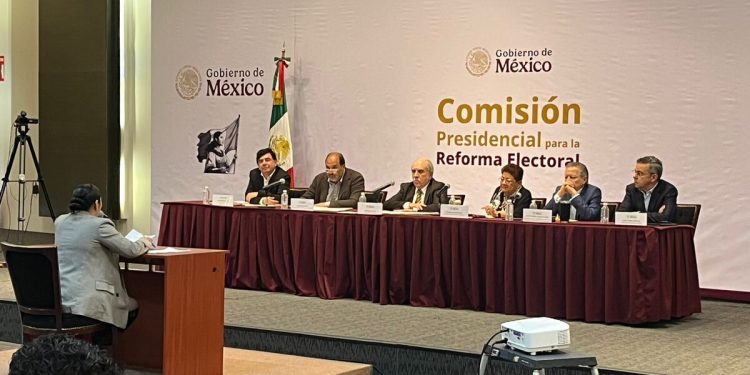 Propuesta polémica: Comité de Morena en Cuba plantea desaparecer el Senado en foro sobre reforma electoral
