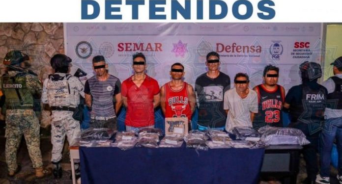 Detienen a seis hombres con 490 dosis de droga durante operativo en Cancún
