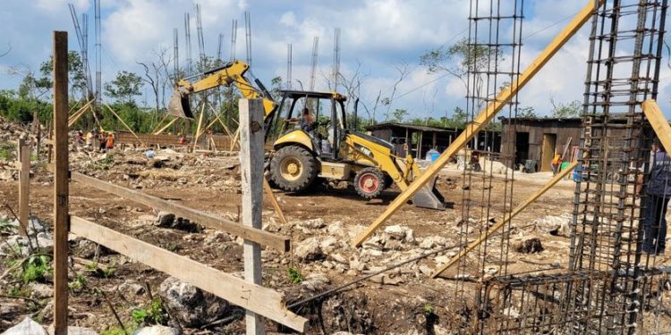 Casi 300 millones de pesos destinados a fortalecer la infraestructura educativa en Quintana Roo