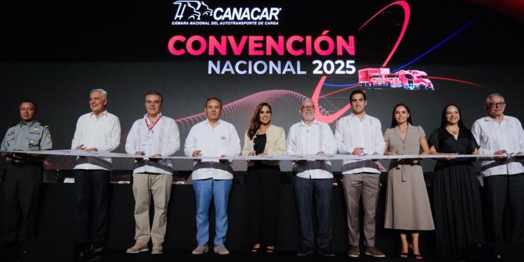 Autotransporte de carga, aliado del desarrollo económico y la prosperidad compartida, reconoce Mara Lezama