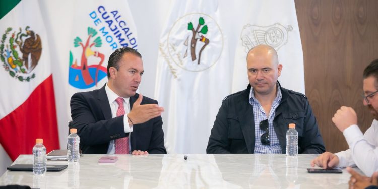 Unen esfuerzos Cuajimalpa y gobierno CDMX para garantizar el suministro de agua para las familias de la alcaldía