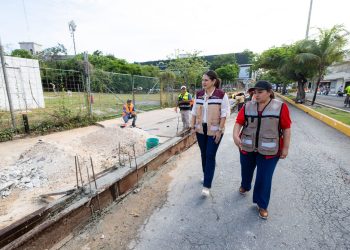 Supervisa Estefanía Mercado avance de la remodelación de la Avenida 10 Norte en Playa del Carmen