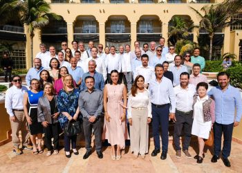 Mara Lezama y Josefina Rodríguez coordinan acciones estratégicas con empresarios y hoteleros