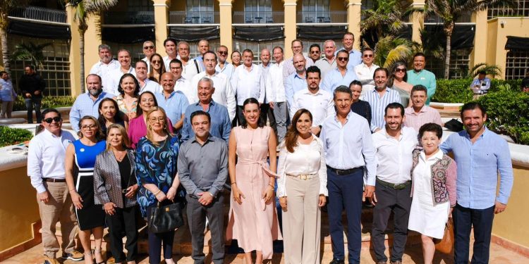Mara Lezama y Josefina Rodríguez coordinan acciones estratégicas con empresarios y hoteleros