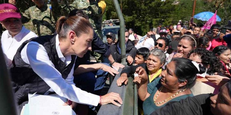 DESTINAMOS TODA LA FUERZA PARA APOYAR A POBLACIÓN AFECTADA POR LLUVIAS: PRESIDENTA SHEINBAUM