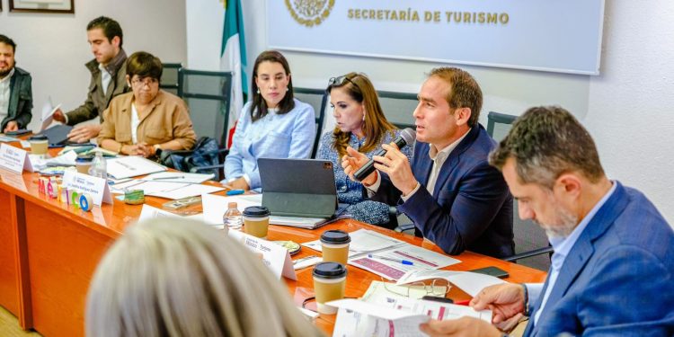 Autoridades diseñan estrategia para fortalecer el turismo sustentable en Tulum