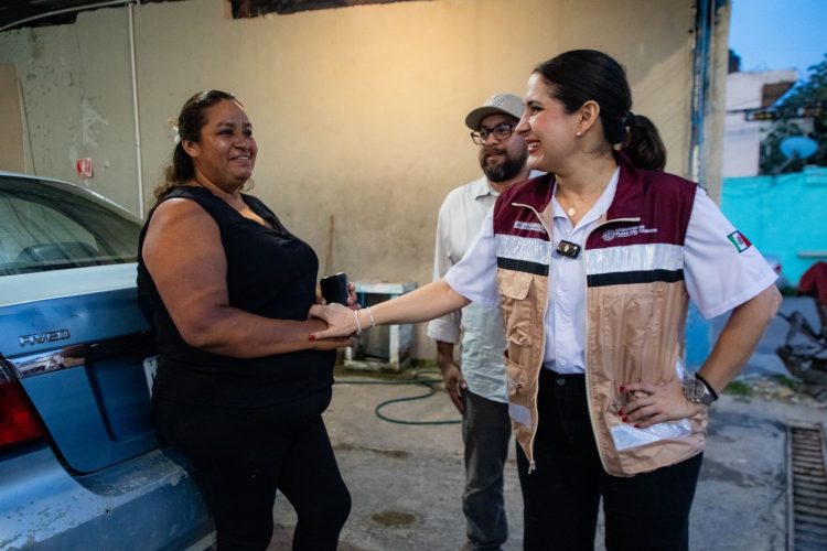 Estefanía Mercado lanza agresiva estrategia de fumigación para combatir al dengue en las colonias de Playa del Carmen