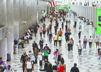 AICM pierde casi un millón de pasajeros: caída confirma crisis en el aeropuerto más importante del país