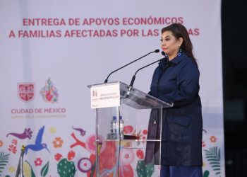 Entrega Clara Brugada más de 2 mil 500 apoyos a familias afectadas por las lluvias en Iztapalapa