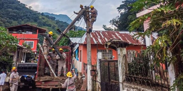 México restablece al 100% el suministro eléctrico tras lluvias catastróficas
