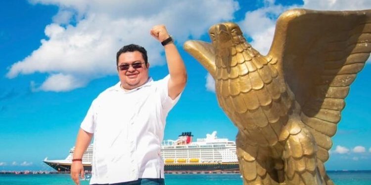 Gordo el botín que disfruta José Luis Chacón en Cozumel, no paran los excesos y abusos por parte del borgista