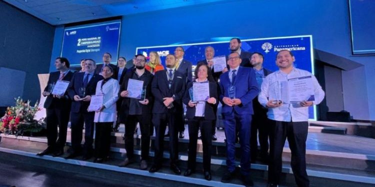 Premian a la UPY por su contribución a la ciberseguridad en México