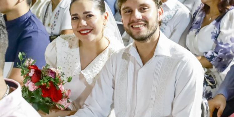 Promueven certeza jurídica y unión familiar con las Bodas del Renacimiento Maya