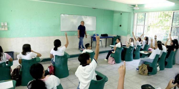 Autorizan suspensión de actividades escolares para este viernes