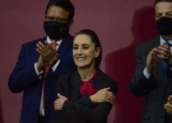 Gobernadores de Morena cierran filas en apoyo a Sheinbaum en su primer año de gobierno