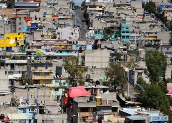 CDMX tardaría 62 años en erradicar la pobreza, estima organización civil