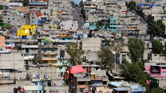 CDMX tardaría 62 años en erradicar la pobreza, estima organización civil