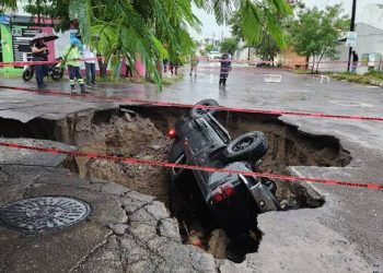 Alerta Gris en Veracruz: Lluvias Torrenciales Dejan Destrozos