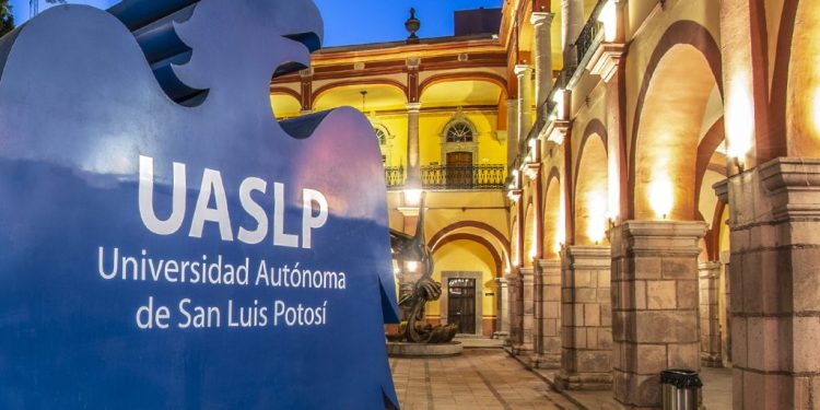 Estudiantes Exigen Justicia en la UASLP tras Supuesta Violación
