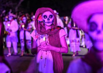 La Voz del Mariachi se Silencia: Fallece Charito Casas