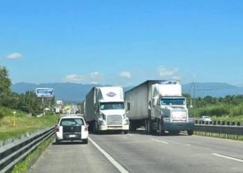 50 Años de Poesía Viva: Voces Contemporáneas en el Seminario de Cultura Mexicana