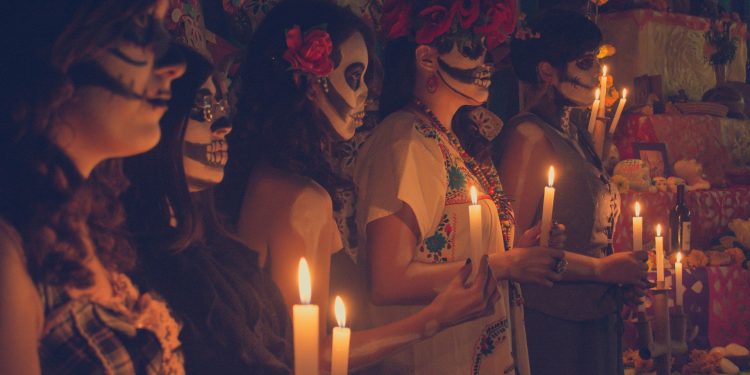 La Magia del Día de Muertos ya se Siente en México
