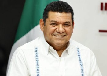 Javier May presume estar entre los 10 gobernadores mejor evaluados del país