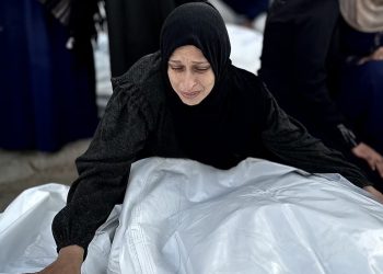 Israel entrega 45 cuerpos de palestinos como parte del acuerdo de alto el fuego con Hamás