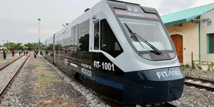 Presentan avances del nuevo ramal ferroviario Roberto Ayala–Dos Bocas en Tabasco