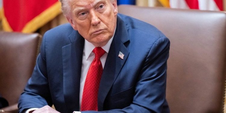Trump advierte con “erradicar” a Hamás si rompe la tregua con Israel