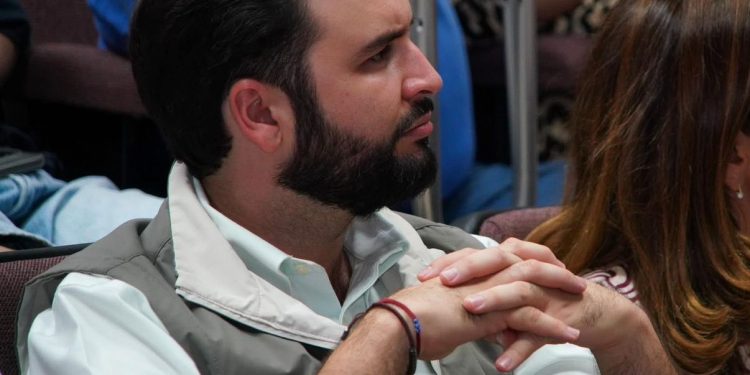 Eric Arcila Arjona genera descontento, sin trayectoria, capacidad y mucho menos honestidad, ocupa cargos dejando una marca de corrupción
