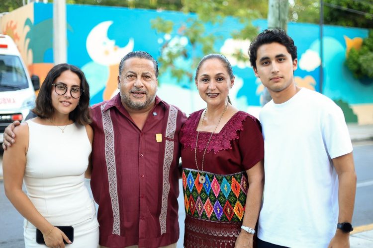 Cancunenses respaldan la Justicia Social en el 1er Informe de Jorge Sanén