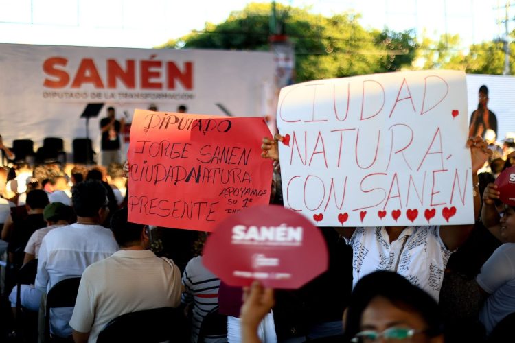 Cancunenses respaldan la Justicia Social en el 1er Informe de Jorge Sanén
