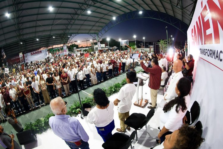 Cancunenses respaldan la Justicia Social en el 1er Informe de Jorge Sanén