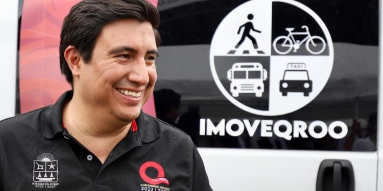 Rafael Hernández Kotasek desfalcó el “Va y Ven” con miles de millones, hoy se protege en Quintana Roo operando un desfalco similar, va por recursos municipales de multas de tránsito, la extorsión su finalidad