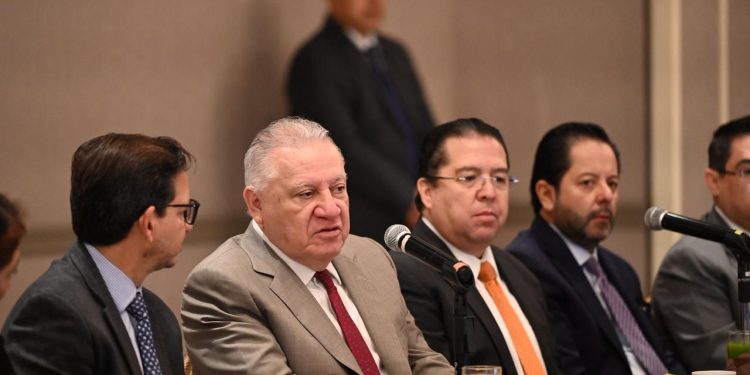 Reconocen liderazgo de Rafael Marín en la transformación aduanera del país